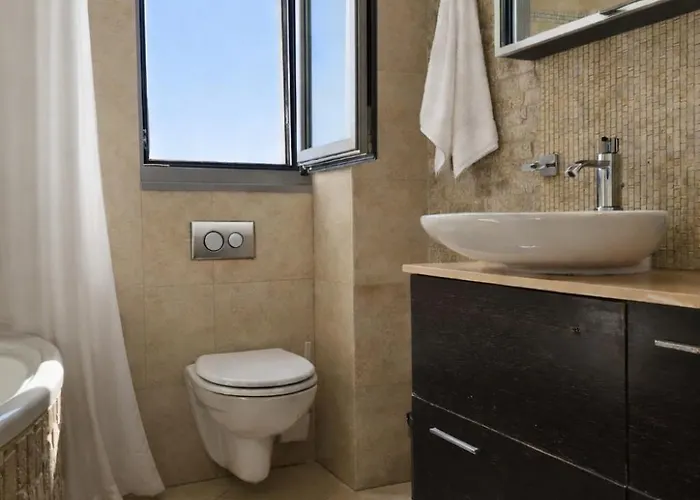 Alkion Sea View, Olive Tree Garden & Spacious Terrace Вилла