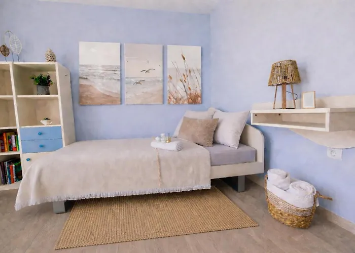 Villa Alkion Sea View, Olive Tree Garden & Spacious Terrace